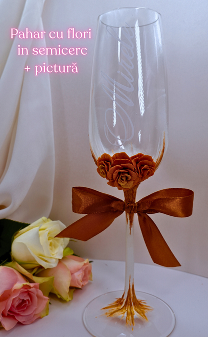 Pahar pentru șampanie - nuntă (cu flori)