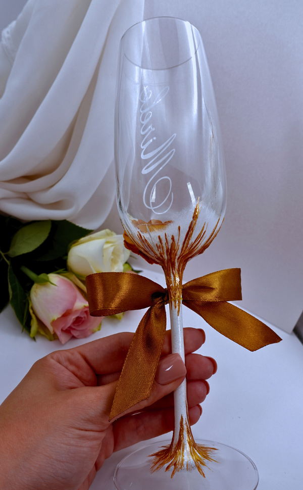 Pahar pentru șampanie - nuntă (cu flori)