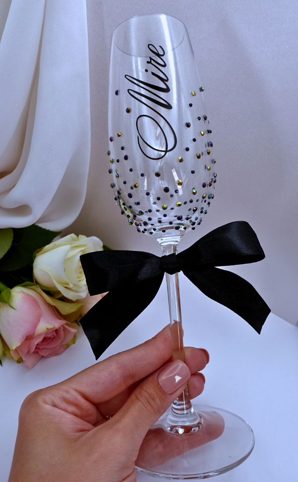 Pahar pentru șampanie - nuntă (strasuri/perle/pictura)