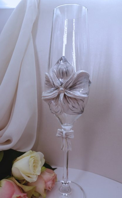 Pahar pentru șampanie - nuntă (cu flori)