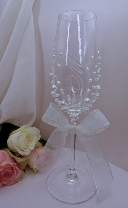 Pahar pentru șampanie - nuntă (strasuri/perle/pictura)