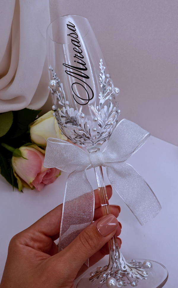 Pahar pentru șampanie - nuntă (strasuri/perle/pictura)